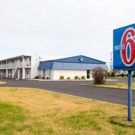 Country Yard Inn And Suites سايكستون المظهر الخارجي الصورة